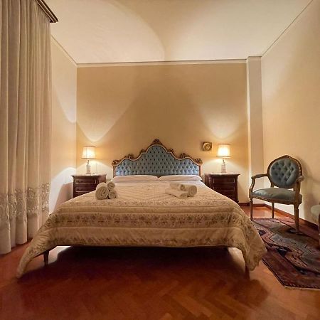 Royal Suite - Near Station & City Center Modena Ngoại thất bức ảnh